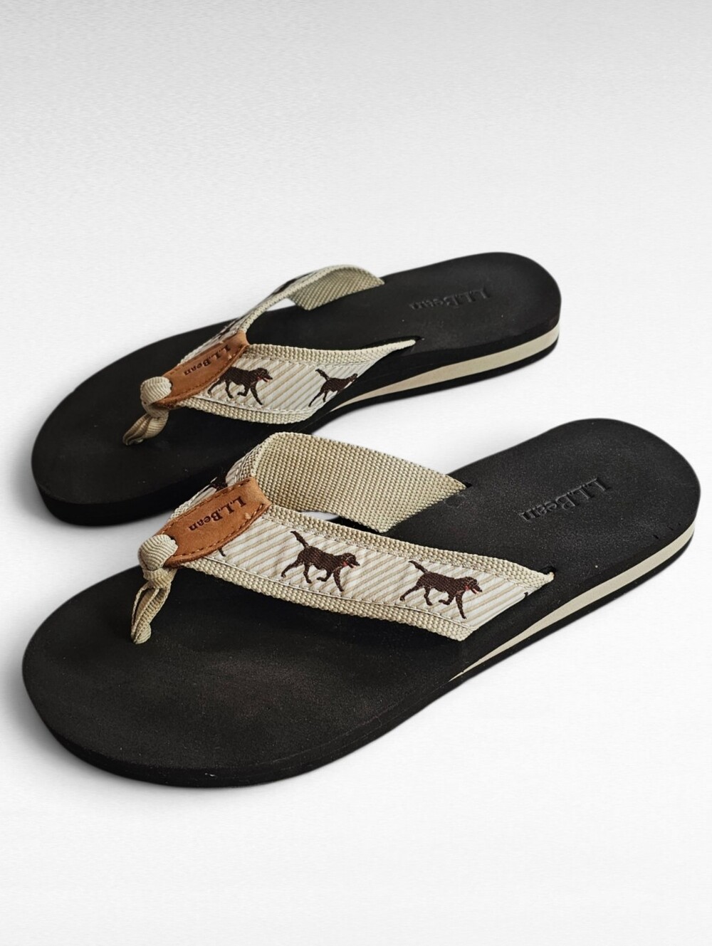 L.L. Bean Maine Isle Flip Flops Chocolate Lab